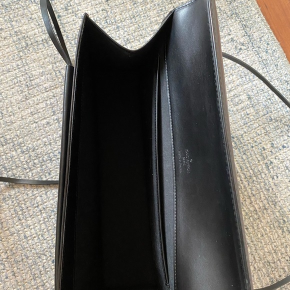 Louis Vuitton Epi Dinard - Picture 9 of 12